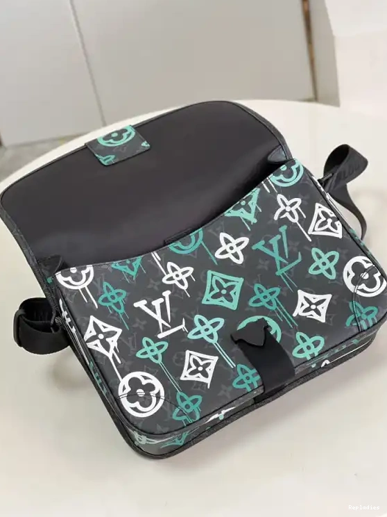 Fake Louis Bags LOUIS VUITTON MESSENGER MM ARCHY 0505